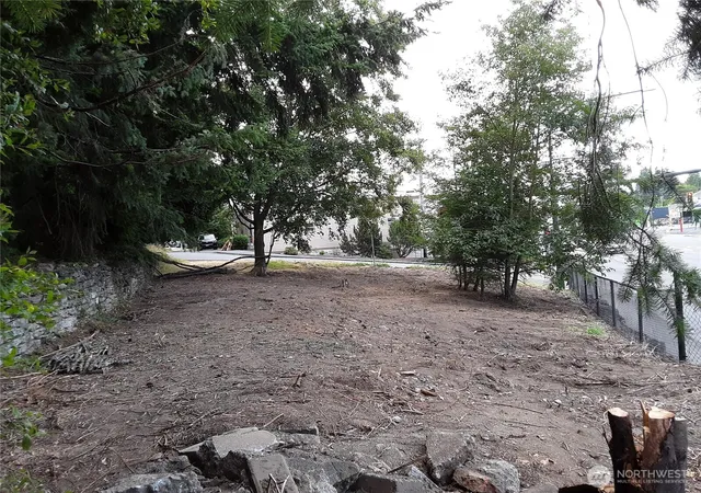 Photo 4 of Land for sale at 4629 Evergreen Way, Everett, WA 98203 | MLS# NWM2521971 | Listing updated on 2026-09-21