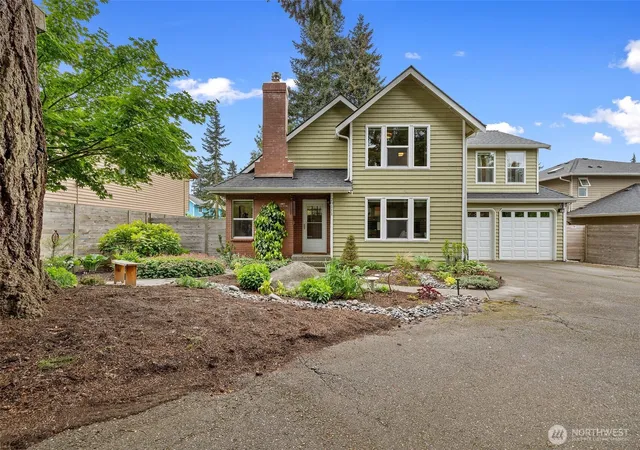 Photo 2 of Single family home for sale at 20111 Dayton Ave N, Shoreline, WA 98133 | MLS# NWM2521984 | Listing updated on 2026-10-01