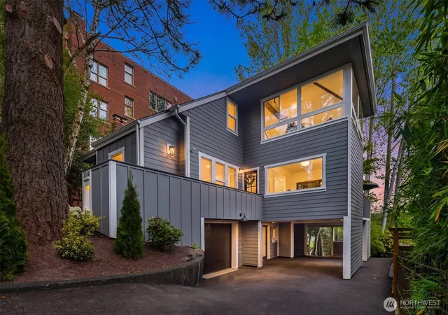 Photo 1 of Single family home for sale at 1014 4th Avenue N, Seattle, WA 98109 | MLS# NWM2521998 | Listing updated on 2026-10-01