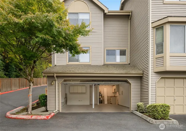 Photo 1 of Townhouse for sale at 4139 178th Lane Se #1, Bellevue, WA 98008 | MLS# NWM2522002 | Listing updated on 2026-10-02