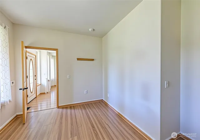Photo 4 of Single family home for sale at 181 Ivy Dale Ln, Chehalis, WA 98532 | MLS# NWM2522089 | Listing updated on 2026-09-21