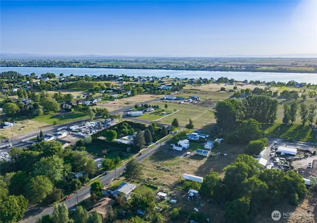 Photo 4 of Land for sale at 7566 Rainier Rd NE, Moses Lake, WA 98837 | MLS# NWM2522105 | Listing updated on 2026-09-21