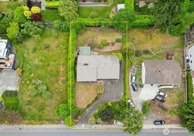 Photo 2 of Single family home for sale at 9510 Lake Washington Blvd Ne, Bellevue, WA 98004 | MLS# NWM2522239 | Listing updated on 2026-09-21