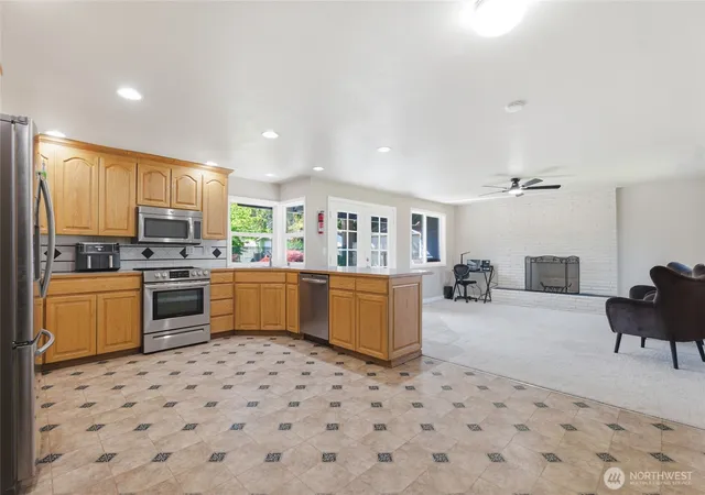 Photo 4 of Single family home for sale at 2607 92nd Street S, Lakewood, WA 98499 | MLS# NWM2522273 | Listing updated on 2026-09-28