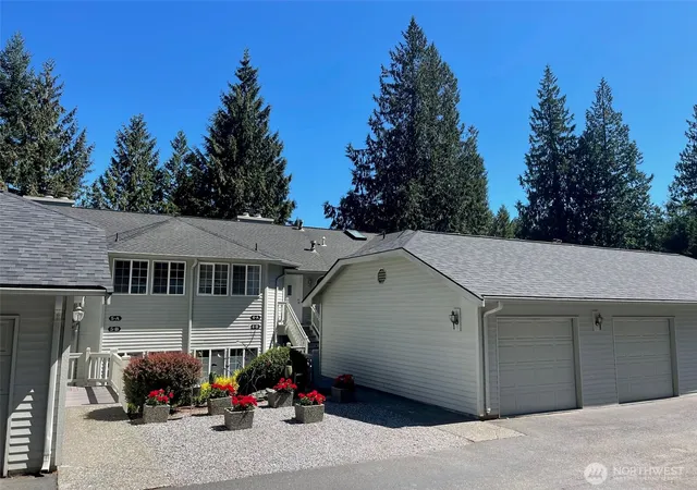 Photo 2 of Condo for sale at 1953 Lake Whatcom Blvd #4B, Bellingham, WA 98229 | MLS# NWM2522293 | Listing updated on 2026-09-28