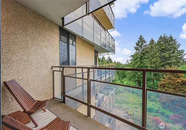 Photo 3 of Condo for sale at 1910 Evergreen Park Dr SW #504, Olympia, WA 98502 | MLS# NWM2522313 | Listing updated on 2026-09-21