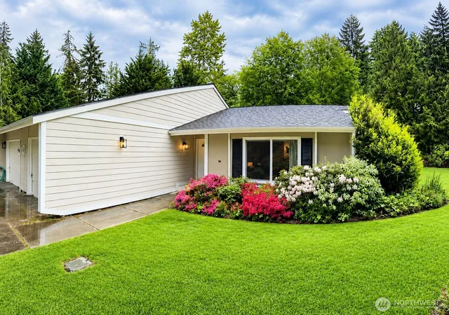 Townhouse for sale at 7217 87th Avenue Ct #B, Gig Harbor, WA 98335 | MLS# NWM2522422