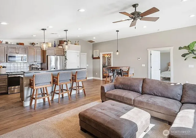 Photo 4 of Single family home for sale at 26235 Rd U SW, Mattawa, WA 99349 | MLS# NWM2522457 | Listing updated on 2026-09-21