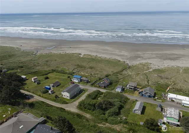 Photo 4 of Sale Pending at 1 Pacific Ave, Pacific Beach, WA 98571 | MLS# NWM2522472 | Listing updated on 2026-09-25
