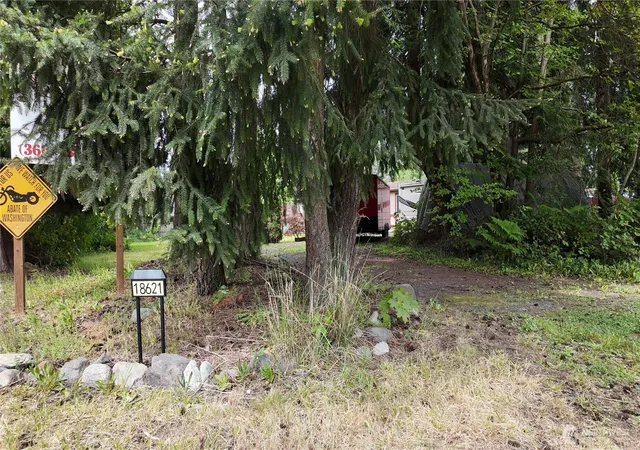 Photo 3 of Sale Pending at 18621 Smokey Point Blvd, Arlington, WA 98223 | MLS# NWM2522476 | Listing updated on 2026-09-25