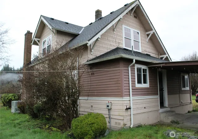Photo 3 of Single family home for sale at 20016 Orville Rd E, Orting, WA 98360 | MLS# NWM2522505 | Listing updated on 2026-09-21