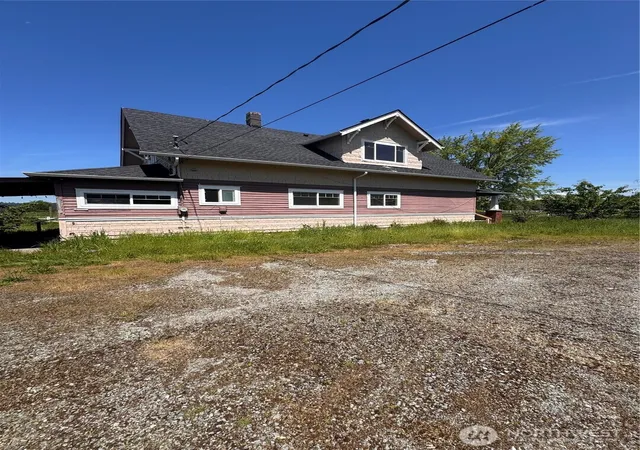 Photo 3 of Single family home for sale at 20016 Orville Rd E, Orting, WA 98360 | MLS# NWM2522505 | Listing updated on 2026-09-21