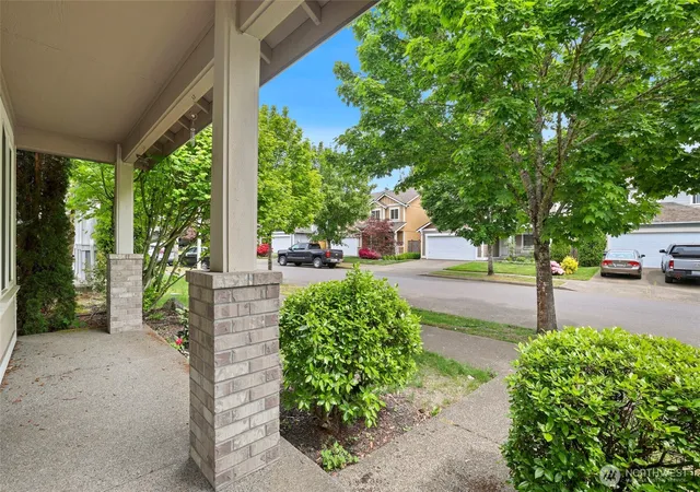 Photo 3 of Single family home for sale at 4049 Galena St SE, Lacey, WA 98503 | MLS# NWM2522521 | Listing updated on 2026-09-21