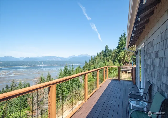 Photo 4 of Single family home for sale at 110 E Havenridge Dr, Union, WA 98592 | MLS# NWM2522527 | Listing updated on 2026-09-21