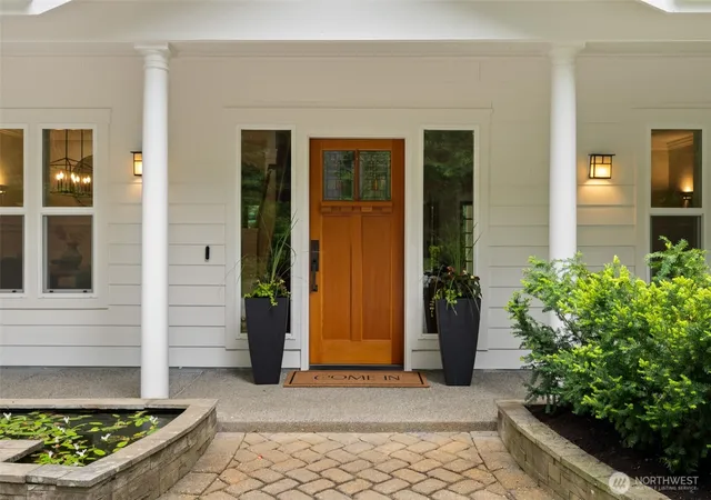 Photo 3 of Single family home for sale at 6963 Ne Hidden Cvs Rd, Bainbridge Island, WA 98110 | MLS# NWM2522567 | Listing updated on 2026-10-01