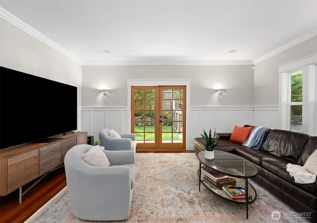 Photo 4 of Single family home for sale at 6963 NE Hidden Cvs Rd, Bainbridge Island, WA 98110 | MLS# NWM2522567 | Listing updated on 2026-10-01