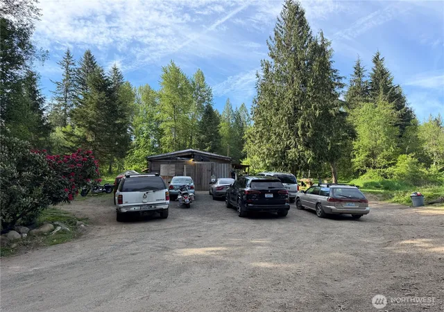 Photo 3 of Sale Pending at 15607 Ne Kelly Rd, Duvall, WA 98019 | MLS# NWM2522593 | Listing updated on 2026-09-25