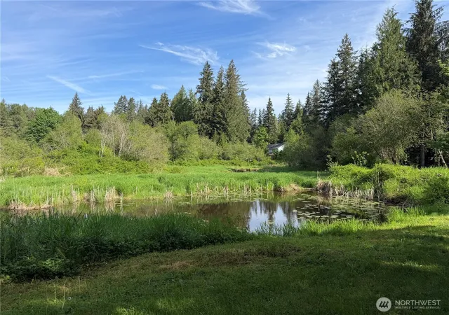 Photo 3 of Sale Pending at 15607 NE Kelly Rd, Duvall, WA 98019 | MLS# NWM2522593 | Listing updated on 2026-09-25