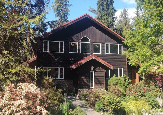 Photo 1 of Sale Pending at 2970 Smugglers Cvs Rd, Greenbank, WA 98253 | MLS# NWM2522615 | Listing updated on 2026-09-25