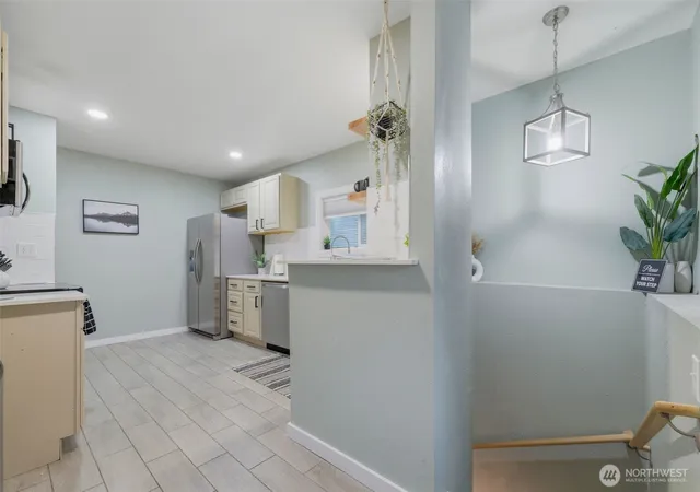 Photo 3 of Single family home for sale at 417 W 2nd Street, Cle Elum, WA 98922 | MLS# NWM2522630 | Listing updated on 2026-10-01