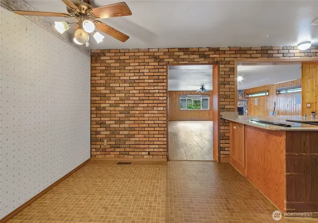 Photo 3 of Single family home for sale at 9209 Deers Tongue Cir W, University Place, WA 98467 | MLS# NWM2522663 | Listing updated on 2026-09-19