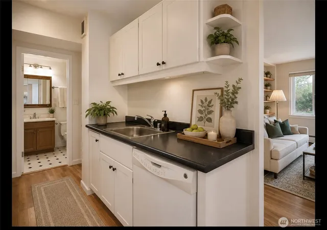 Photo 4 of Condo for sale at 1200 Boylston Ave #304, Seattle, WA 98101 | MLS# NWM2522672 | Listing updated on 2026-09-21