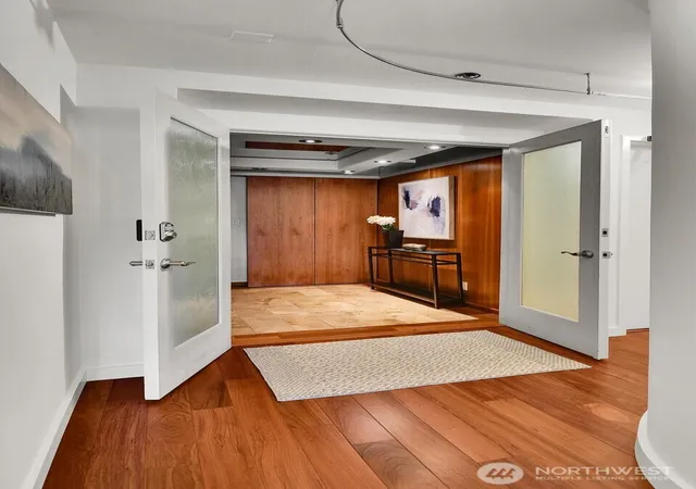 Photo 4 of Condo for sale at 1111 Harbor Ave SW #500, Seattle, WA 98116 | MLS# NWM2522689 | Listing updated on 2026-09-23