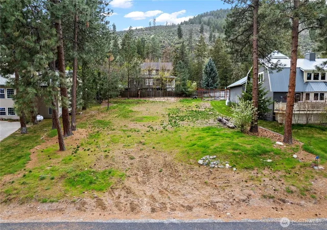 Photo 1 of Land for sale at 0 Lakeview Pl, Chelan, WA 98816 | MLS# NWM2522712 | Listing updated on 2026-09-21