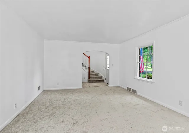 Photo 4 of Single family home for sale at 2809 Nichols Blvd, Longview, WA 98632 | MLS# NWM2522726 | Listing updated on 2026-09-21