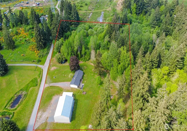 Photo 3 of Sale Pending at 33109 78th Avenue S, Roy, WA 98580 | MLS# NWM2522729 | Listing updated on 2026-08-15
