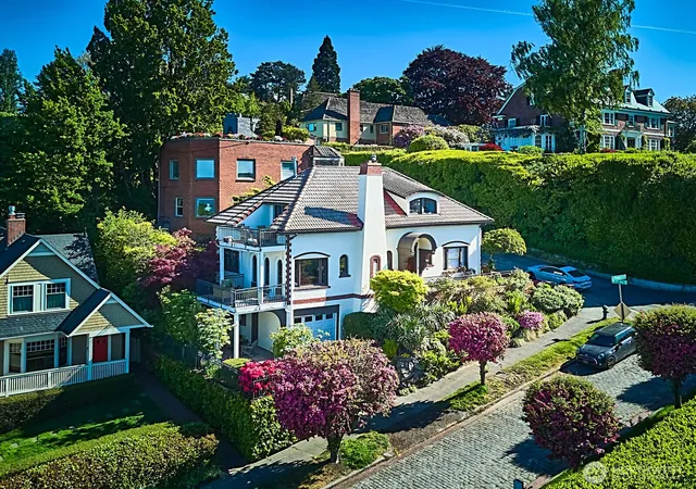 Photo 3 of Single family home for sale at 700 W Prospect St, Seattle, WA 98119 | MLS# NWM2522925 | Listing updated on 2026-09-08
