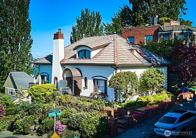 Photo 3 of Single family home for sale at 700 W Prospect St, Seattle, WA 98119 | MLS# NWM2522925 | Listing updated on 2026-09-08