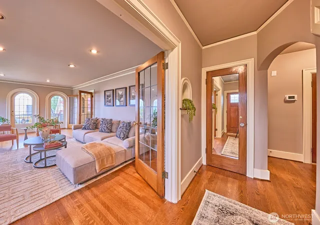 Photo 4 of Single family home for sale at 700 W Prospect St, Seattle, WA 98119 | MLS# NWM2522925 | Listing updated on 2026-09-08