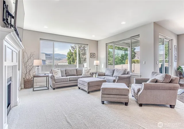 Photo 4 of Single family home for sale at 2028 SE Legacy Pl, East Wenatchee, WA 98802 | MLS# NWM2522946 | Listing updated on 2026-09-21