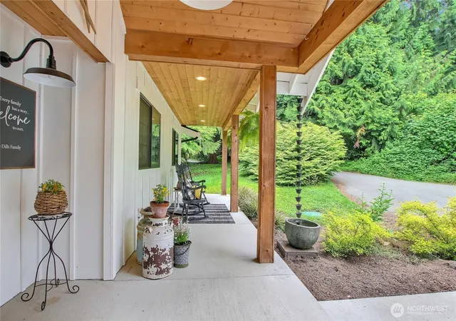 Photo 4 of Sale Pending at 16023 Snohomish Ave, Snohomish, WA 98296 | MLS# NWM2522970 | Listing updated on 2026-09-25