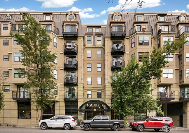 Photo 3 of Condo for sale at 425 Vine St #614, Seattle, WA 98121 | MLS# NWM2523024 | Listing updated on 2026-09-30