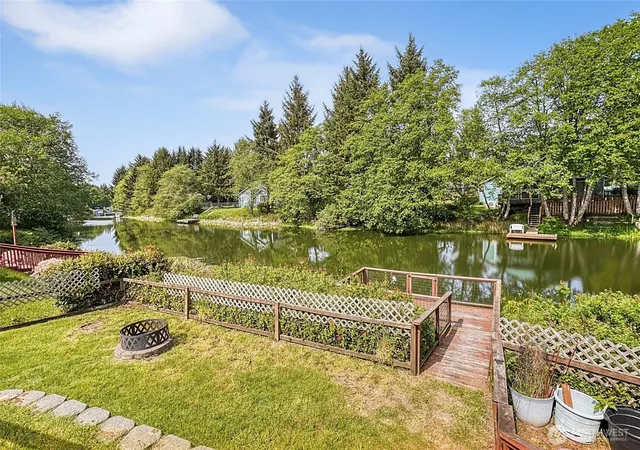 Photo 3 of Single family home for sale at 792 Island Cir Se, Ocean Shores, WA 98569 | MLS# NWM2523086 | Listing updated on 2026-09-24