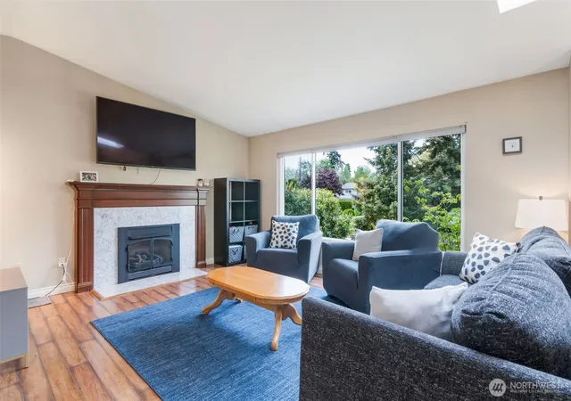 Photo 4 of Single family home for sale at 608 91st Southwest, Everett, WA 98204 | MLS# NWM2523101 | Listing updated on 2026-10-01