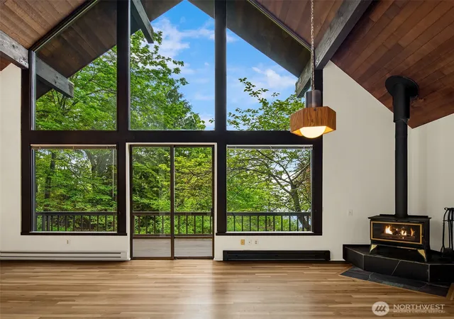 Single family home for sale at 5709 80th Avenue SE, Mercer Island, WA 98040 | MLS# NWM2523138
