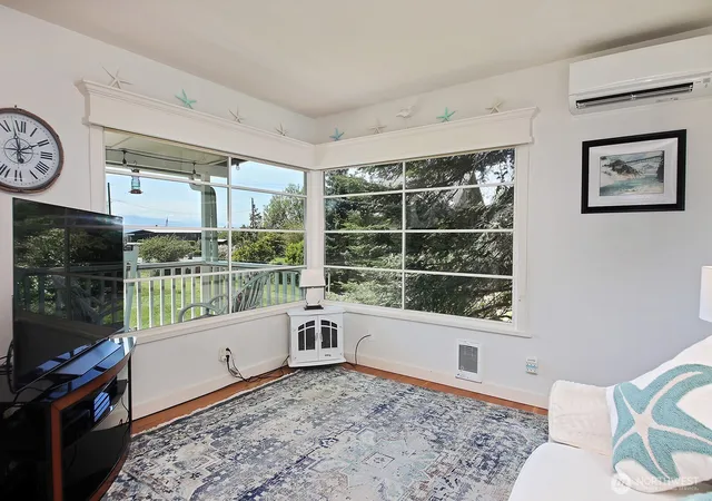 Photo 3 of Single family home for sale at 5822 Mutiny Bay Rd, Freeland, WA 98249 | MLS# NWM2523159 | Listing updated on 2026-09-21