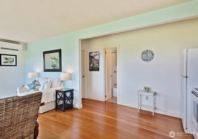 Photo 4 of Single family home for sale at 5822 Mutiny Bay Rd, Freeland, WA 98249 | MLS# NWM2523159 | Listing updated on 2026-09-21
