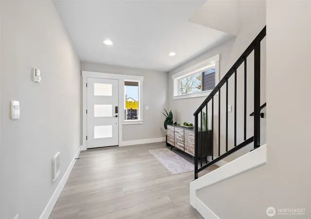 Photo 4 of Sale Pending at 1030 168th Street SW, Lynnwood, WA 98037 | MLS# NWM2523169 | Listing updated on 2026-10-03