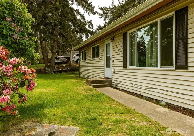 Photo 1 of Sale Pending at 2642 Olympic Dr, Oak Harbor, WA 98277 | MLS# NWM2523183 | Listing updated on 2026-09-29