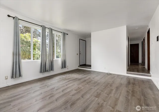 Photo 4 of Sale Pending at 2642 Olympic Dr, Oak Harbor, WA 98277 | MLS# NWM2523183 | Listing updated on 2026-09-29