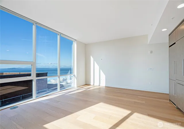 Photo 1 of Condo for sale at 121 Stewart St #1605, Seattle, WA 98101 | MLS# NWM2523221 | Listing updated on 2026-09-21