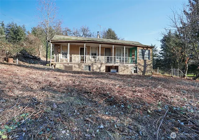 Photo 3 of Single family home for sale at 32910 5th Avenue, Black Diamond, WA 98010 | MLS# NWM2523244 | Listing updated on 2026-09-23