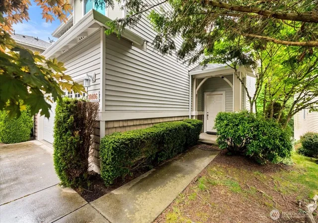 Photo 2 of Condo for sale at 28406 34th Lane S, Auburn, WA 98001 | MLS# NWM2523247 | Listing updated on 2026-09-21