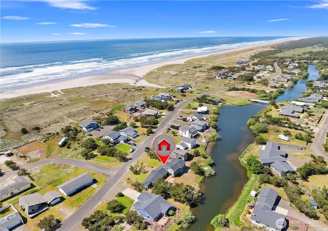 Photo 4 of Single family home for sale at 34702 G St, Ocean Park, WA 98640 | MLS# NWM2523290 | Listing updated on 2026-09-21