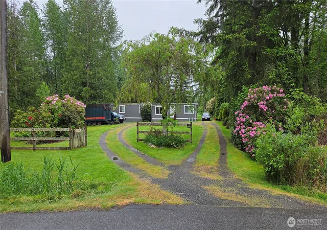 Manufactured home for sale at 10110 60th Street SE, Snohomish, WA 98290 | MLS# NWM2523300