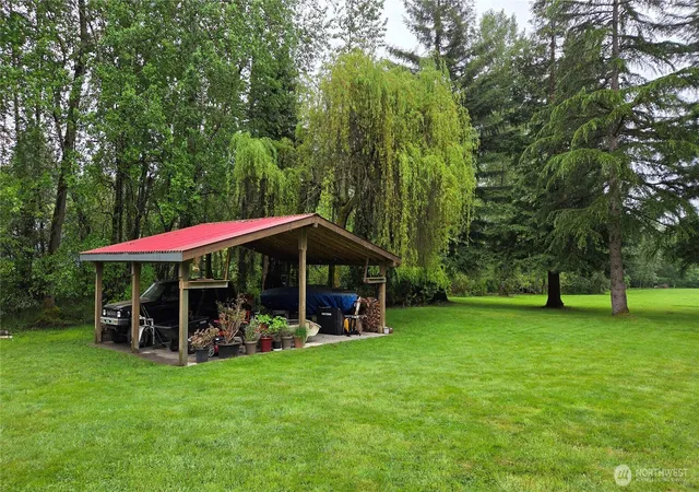 Photo 4 of Manufactured home for sale at 10110 60th Street SE, Snohomish, WA 98290 | MLS# NWM2523300 | Listing updated on 2026-09-21